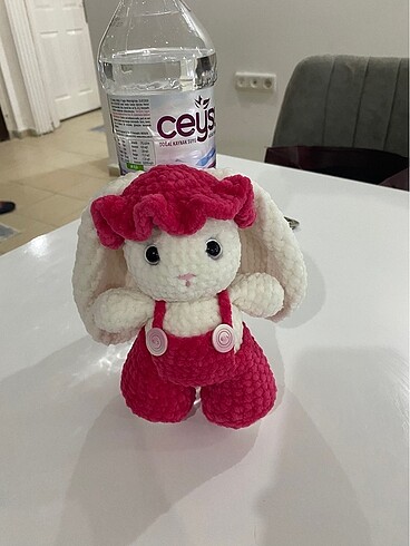 Peluş tavşan