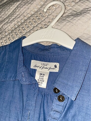 8 Yaş Beden mavi Renk H&M ince taşlanmış kot gömlekelbise #h&m sıfır ayarında #gömlek
