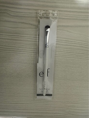 Elf Smuged Göz Makyajı Fırçası
