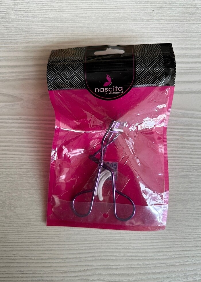 Nascita Kirpik Kıvırıcı Mor - Görsel 2