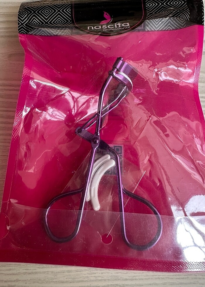 Nascita Kirpik Kıvırıcı Mor - Görsel 3