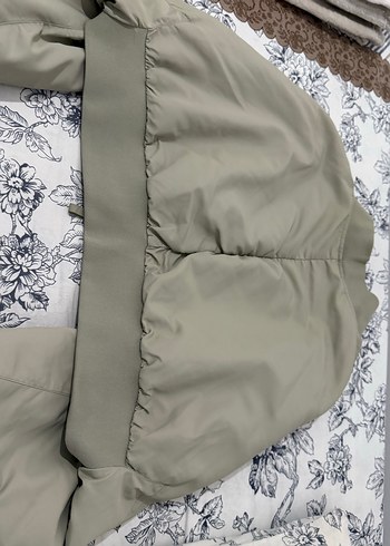 Zara Bej Kısa Kesim Fermuarlı Kadın Ceket