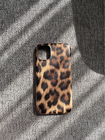 Bershka Telefon Kılıfı