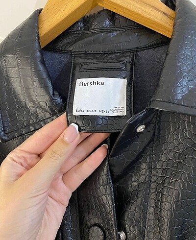 s Beden Bershka Kadın Deri Ceket
