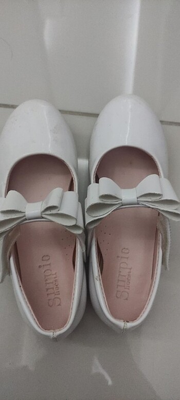 Flo Ayakkabı Kız çocuk Beyaz rugan ayakkabı 