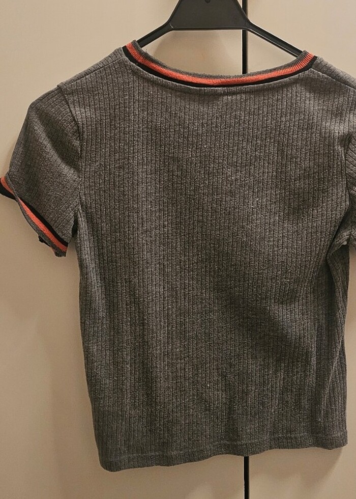 Gri Kısa Kollu Bluz - Görsel 4