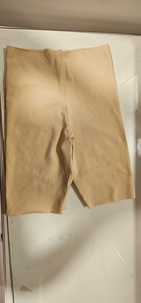 İnceltici Etkili Lazer Kesim Şort Korse - Görsel 3