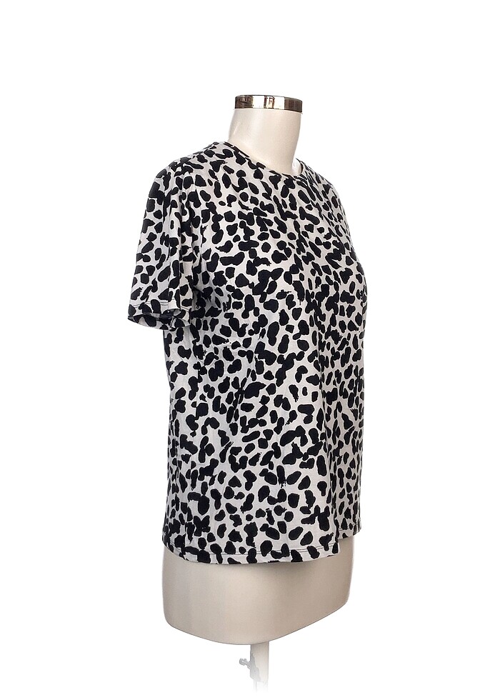 LC Waikiki T-shirt %70 İndirimli. - Görsel 2