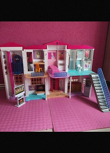 Barbie 2 katlı ev