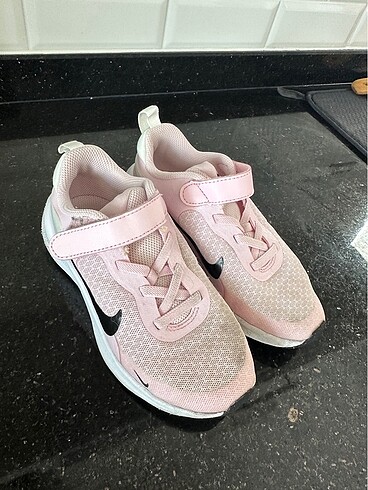 Nike spor ayakkabı