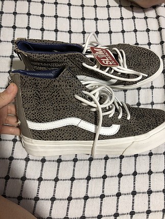 37 Beden çeşitli Renk Vans ayakkabı