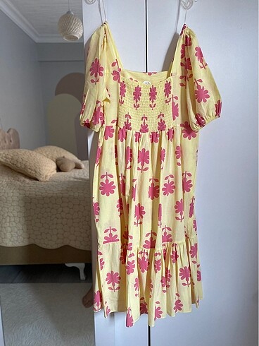 Zara Sarı pembe çiçekli elbise