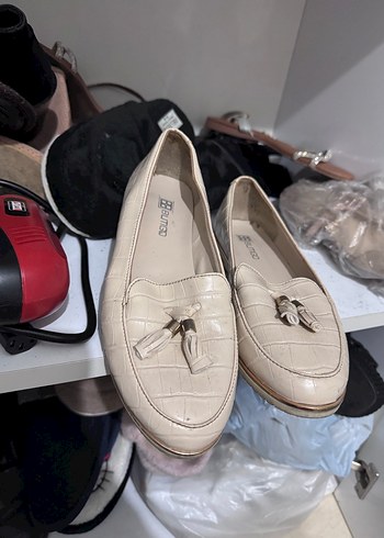 Zara Bej Kız Çocuk Krokodil Desenli Tokalı Loafer
