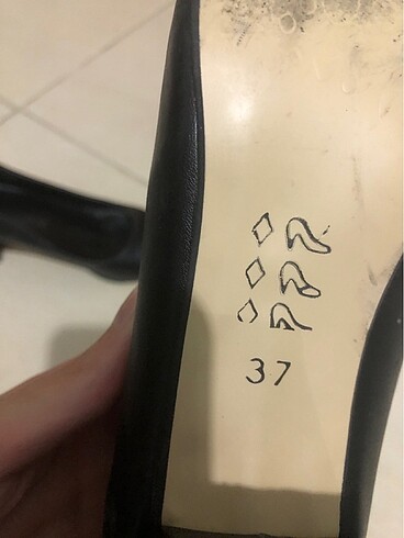 37 Beden siyah Renk Siyah topuklu ayakkabı