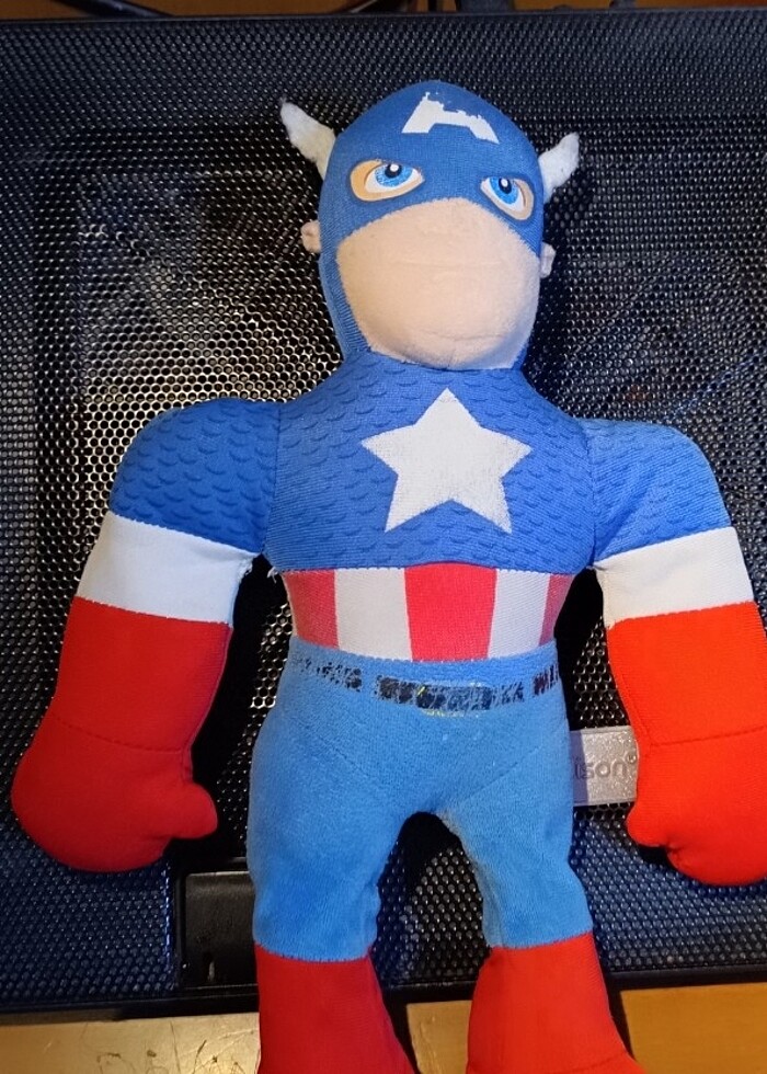 Marvel  Kaptan Amerika oyuncağı - Görsel 3