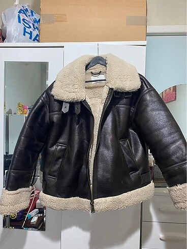 Stradivarius kürklü mont