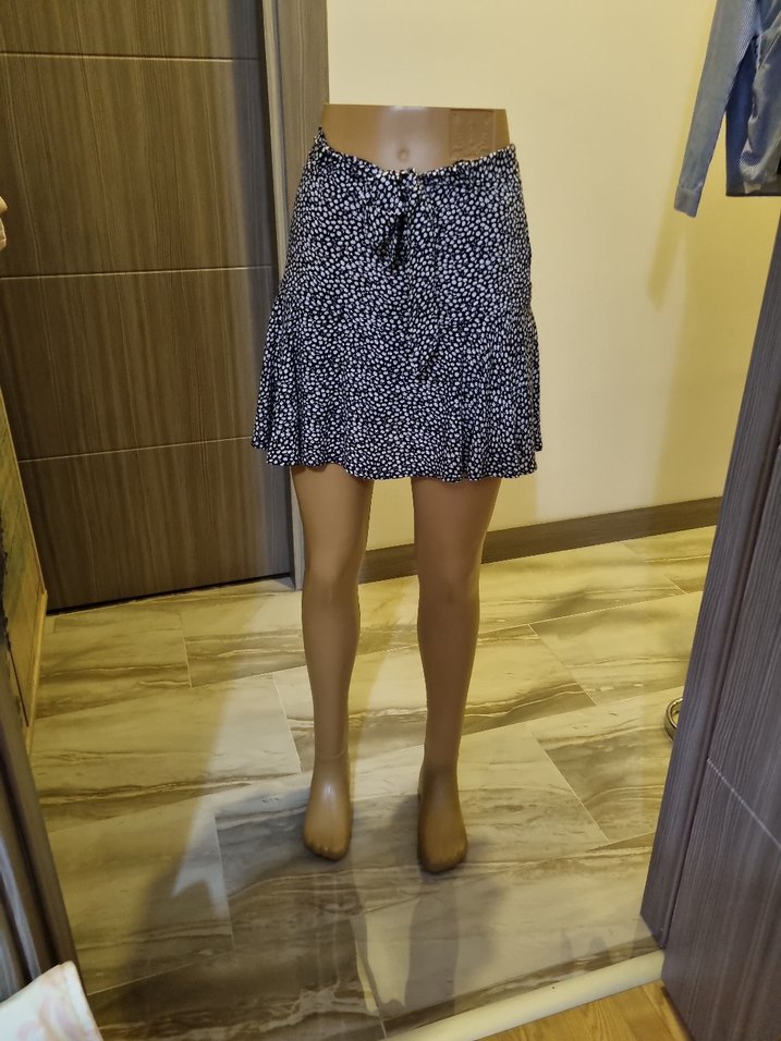 Pantolon etek. DIGER MARKA S BEDEN - Görsel 2