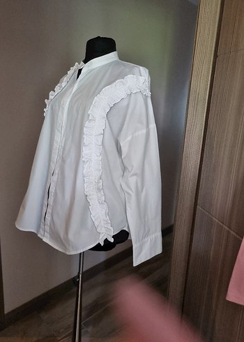 Fırfırlı Beyaz Pamuklu Kadın GömlekTWIST MARKA - Görsel 3