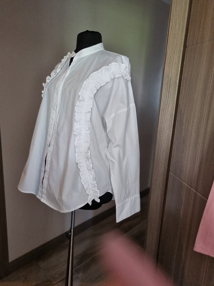 Fırfırlı Beyaz Pamuklu Kadın GömlekTWIST MARKA - Görsel 3