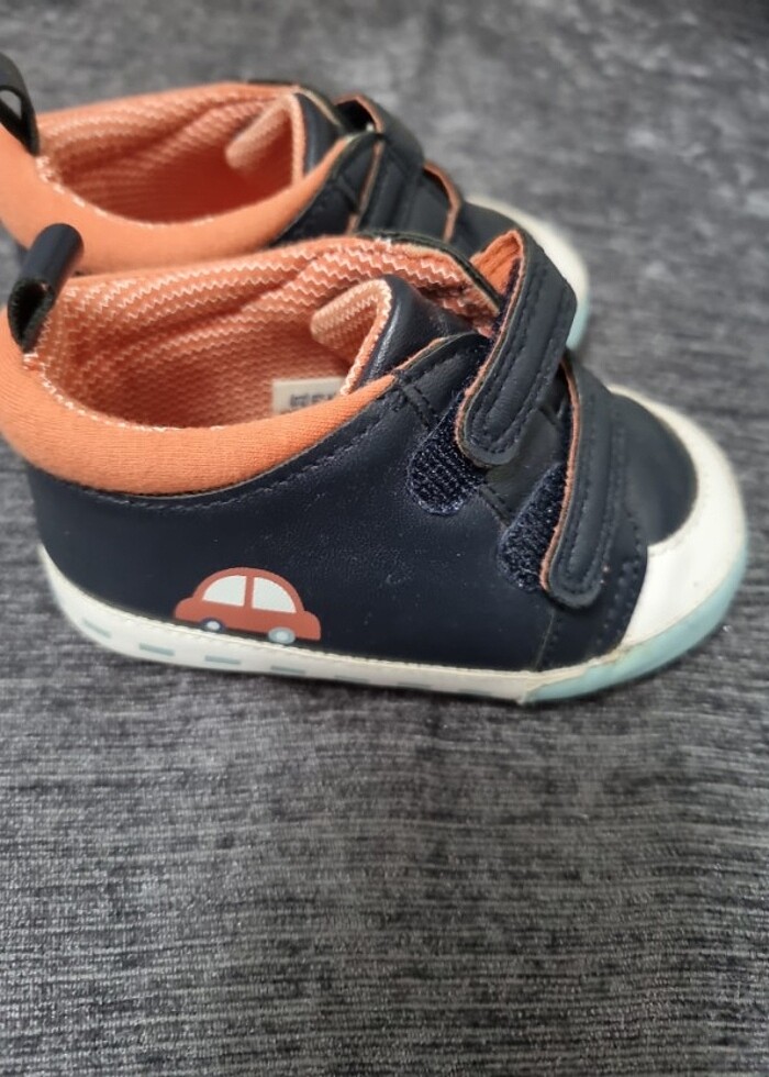 Ayakkabi bebek patigi.Mothercare marka 12/18 ay - Görsel 2