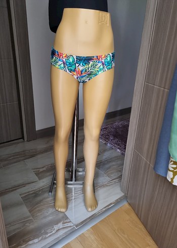 36 Beden çeşitli Renk Bikini takımı Penti marka