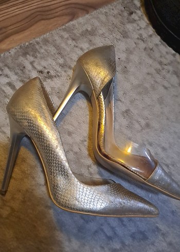 Altın Rengi Yılan Desenli Stiletto Topuklu Kadın Ayakkabı - Görsel 5