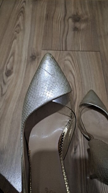 Diğer altin stiletto