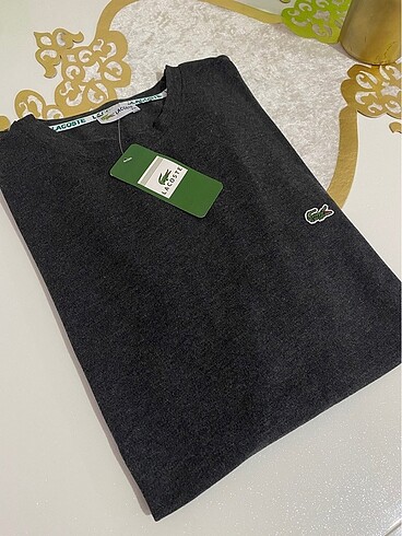 Lacoste tişört