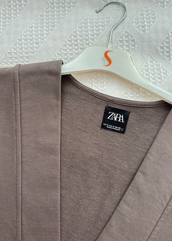 Zara V Yaka Kolsuz Kadın Süveter Bej