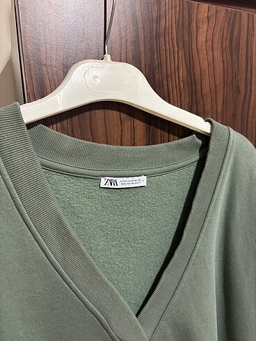 Zara Sweatshirt süveter