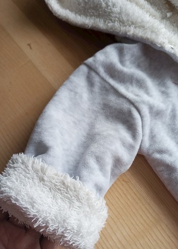 Kürk Detaylı Gri peluş mont - Görsel 3