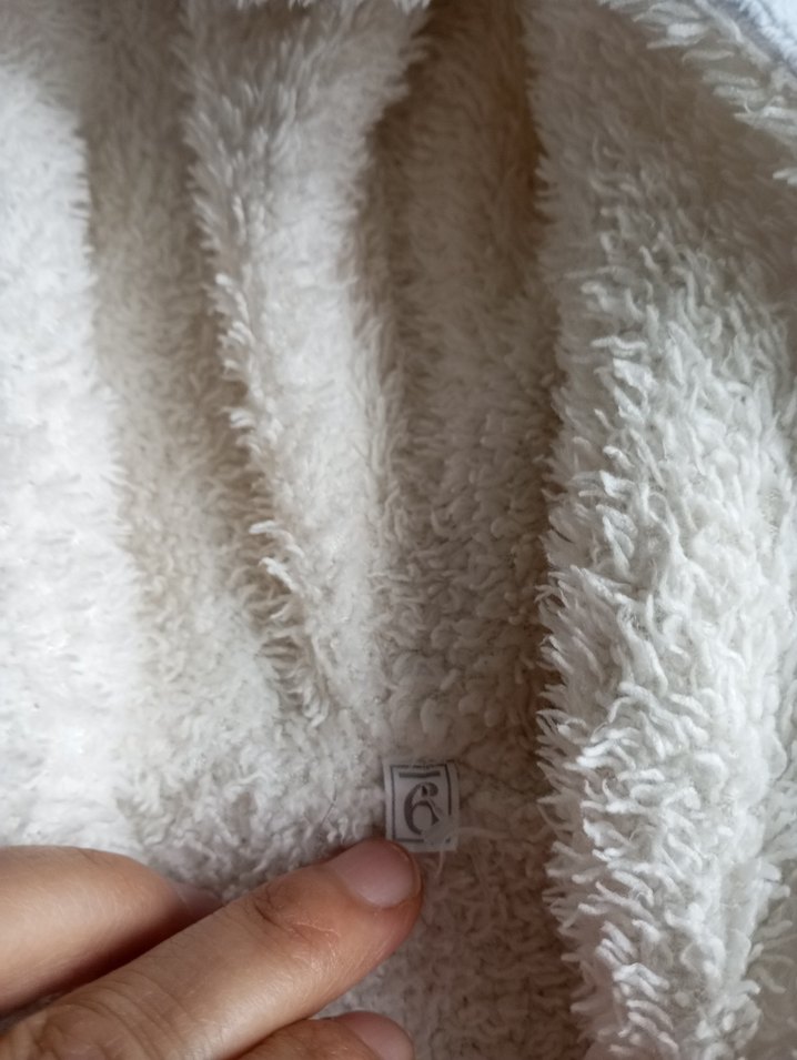 Kürk Detaylı Gri peluş mont - Görsel 4