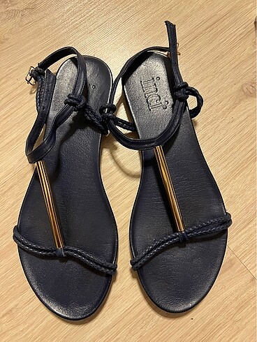 İnci Hakiki Deri Sandalet 39/40