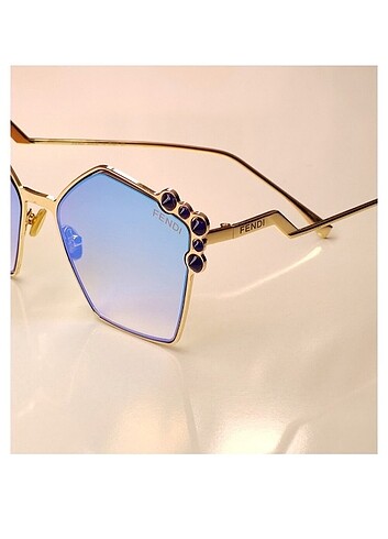  Beden Fendi