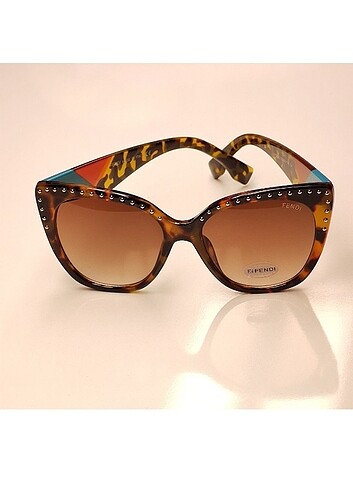  Beden Fendi