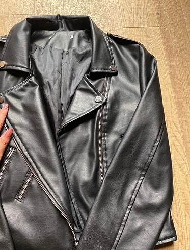Bershka Deri Ceket