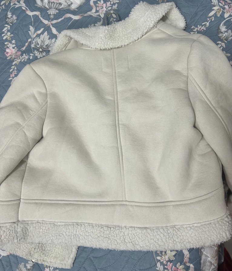 Stradivarius Kürklü Beyaz Kadın Ceket - Görsel 4