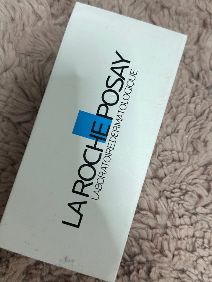 La Roche Posay doğal taş Yüz Masaj Aleti - Görsel 2