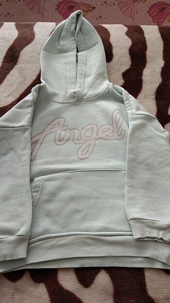 4 Yaş Beden 2 adet kız çocuk kapşonlu sweatshirt