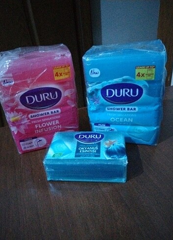 Diğer 2 Paket ve 1 adet duru katı duş jelleri
