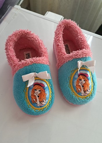 Renkli Kız Çocuk Sıcak Terlikler Velcro - Görsel 2
