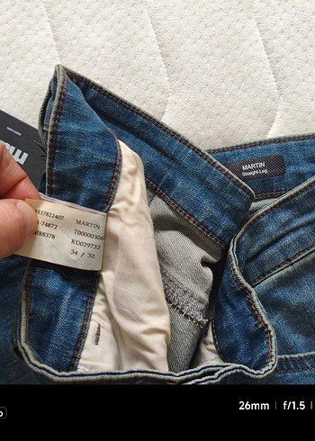 Mavi Jeans Mavi 34-32 Martin model. straight leg. sıfır. Boyner den