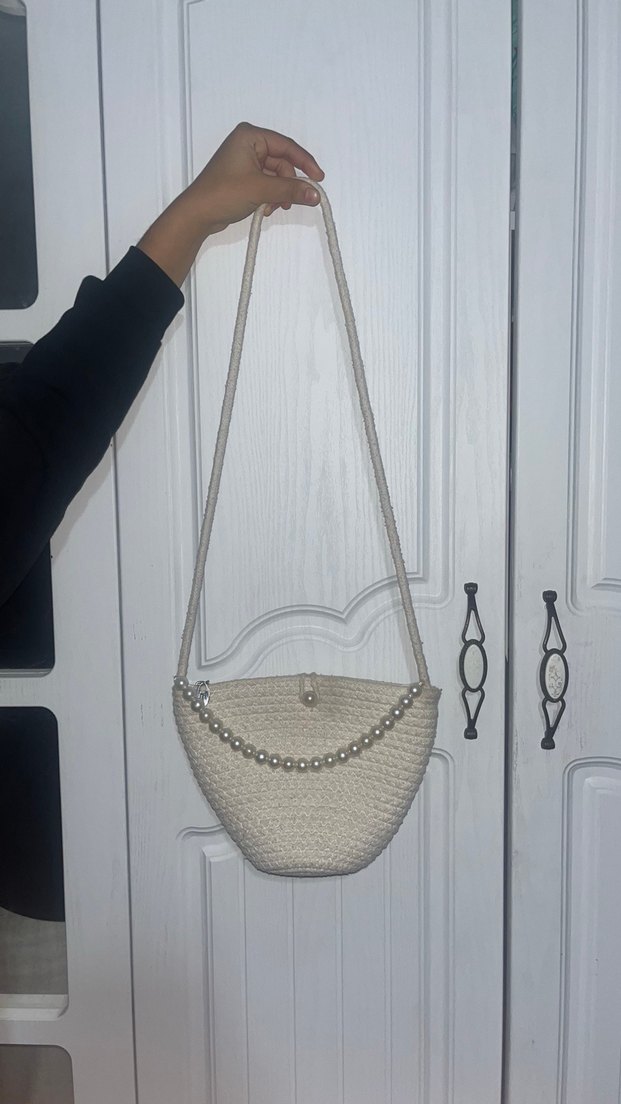 Zincir Detaylı Beyaz Örgü Kadın Çanta - Görsel 3