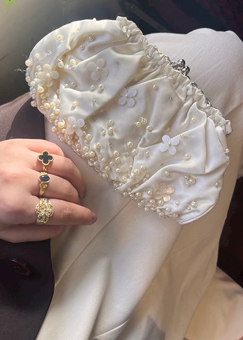 Vakko İnci İşlemeli Beyaz Bohem Zarif Kadın çanta - Görsel 4