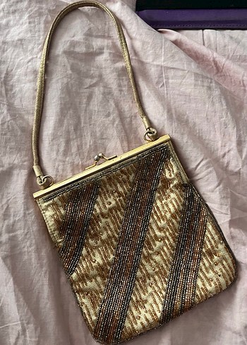Altın Renk Boncuklu Nakışlı El İşlemeli Vintage Çanta - Görsel 3