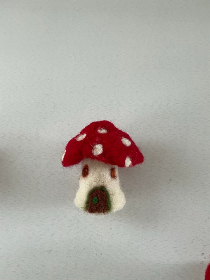 Kırmızı Renkli Mantar  Süsleri - Görsel 3