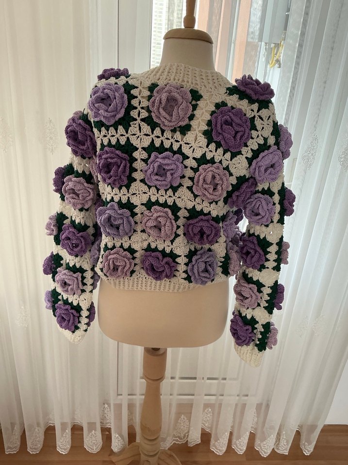 Mor Çiçekli Örgü Bohem Hırka - Görsel 3