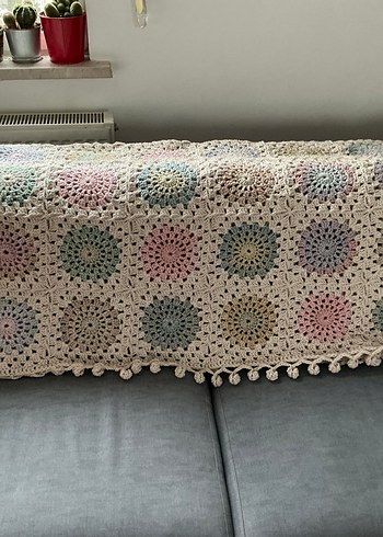 Pastel Renkli Desenli Örgü Battaniye - Görsel 2