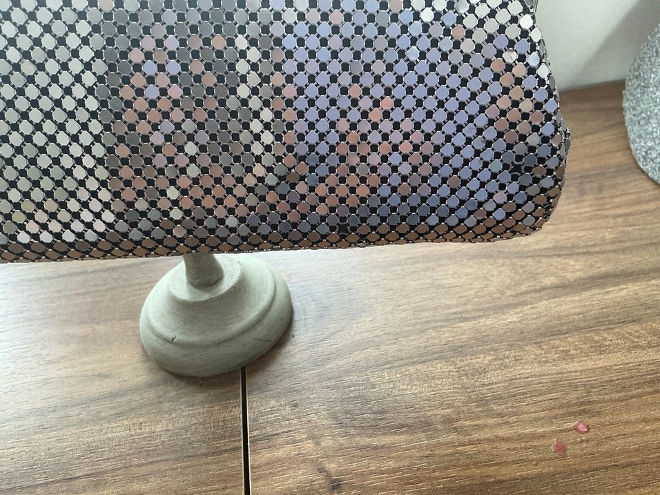 Zincir Detaylı Parlak Bej Yılan Desenli Kadın Portföy Çanta - Görsel 2