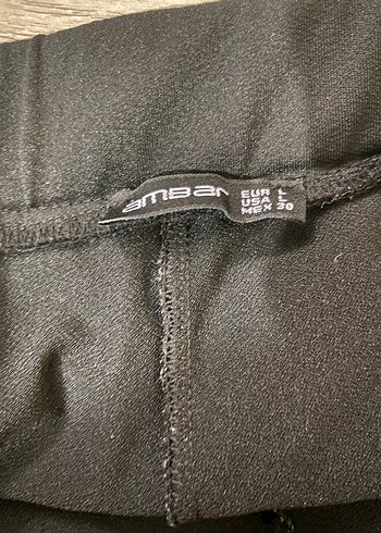 Düğmeli Siyah Mini Etek - Görsel 3